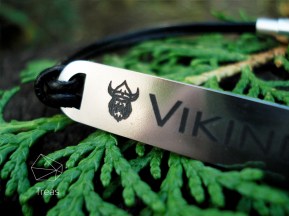 Viking - браслет из стали и кожи с гравировкой